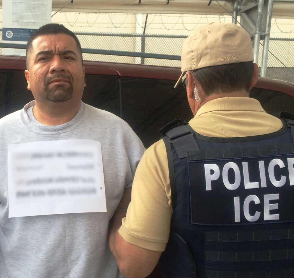 ICE El Paso officers remove 2 homicide suspects to Mexico