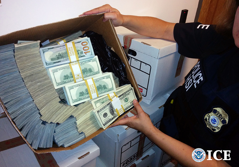 Esfuerzo policial a gran escala se dirige contra negocios vinculados al lavado de activos para carteles narcotraficantes en el centro de Los Ángeles