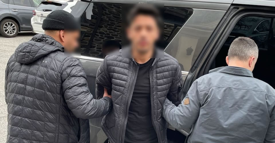 No ciudadano colombiano detenido por cargos penales federales de reingreso ilegal en Eastchester, Nueva York.