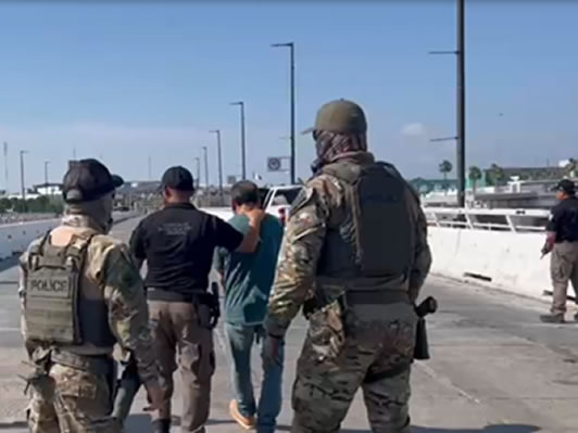 ICE Houston deports accused murderer to Mexico who has been on the run for 20 years