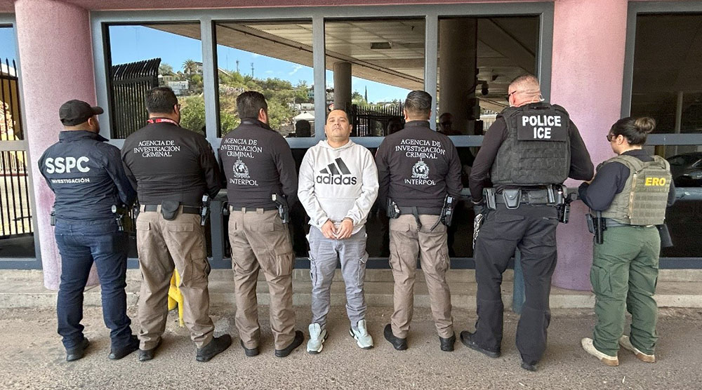 ICE Phoenix removes Mexican fugitive