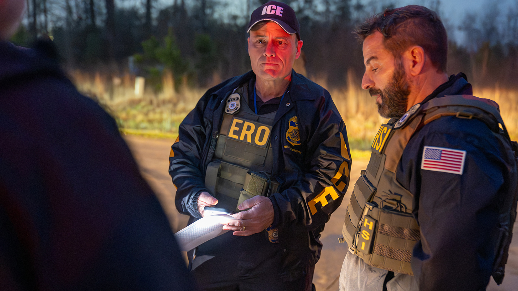 ICE arresta a 543 extranjeros delincuentes y 7 pandilleros en el área de Houston durante una operación multiagencial de una semana.