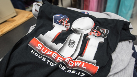 'Operation Team Player' nets $20 million in fake sports merchandise 'Operation Team Player' nets $20 million in fake sports merchandise