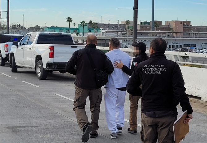 Mexican authorities escort Nestor Flores Encarnacion, a 58-year-old fugitive wanted for rape of a child in Veracruz, Mexico, across the Juarez-Lincoln Bridge in Laredo, Texas, Jan. 23. Flores, an undocumented alien from Mexico, was repatriated to his country of origin by U.S. Immigration and Customs Enforcement’s Enforcement and Removal Operations Houston after he illegally entered the U.S. for a fourth time in an attempt to evade prosecution.