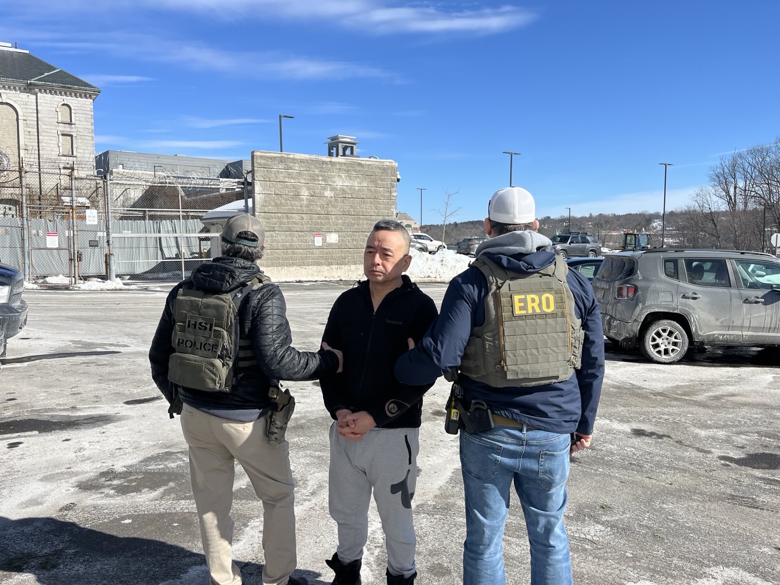 Tian Tao, un ciudadano de China de 54 años, fue arrestado por la Policía de Rockland y ICE por violaciones de tráfico sexual y fue tomado bajo custodia del ICE el 20 de febrero.