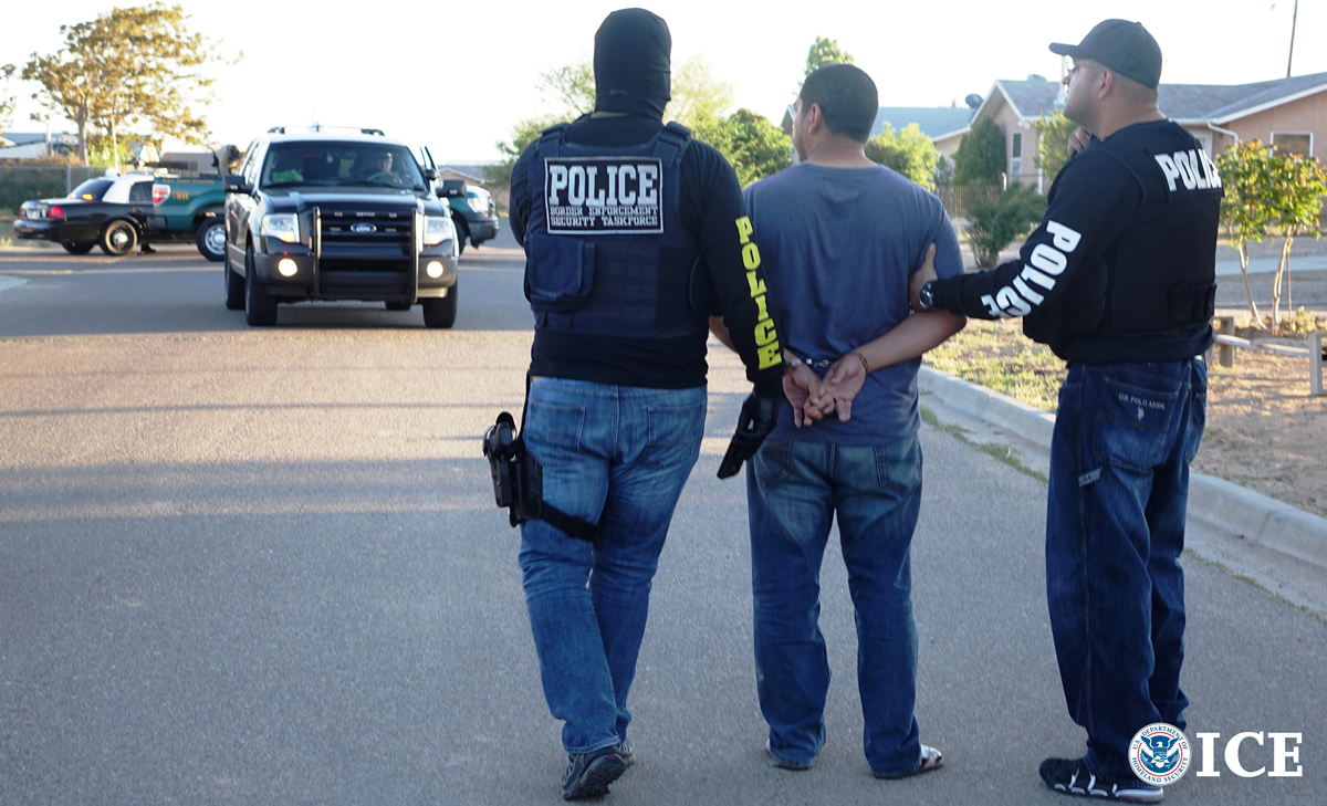 Alleged meth traffickers arrested in New Mexico during ICE HSI-led operation; 1 fugitive at large