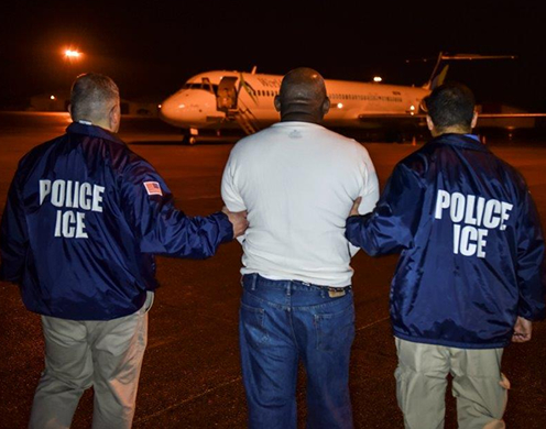 ICE removes Dominican national wanted for murder