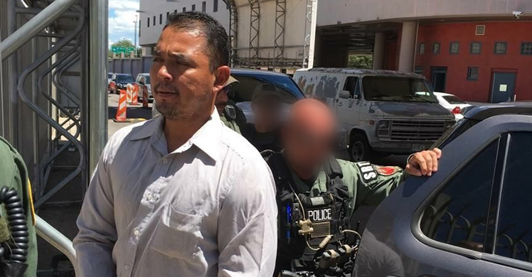 Oficiales de ICE en Phoenix remueven a hombre mexicano buscado por homicidio