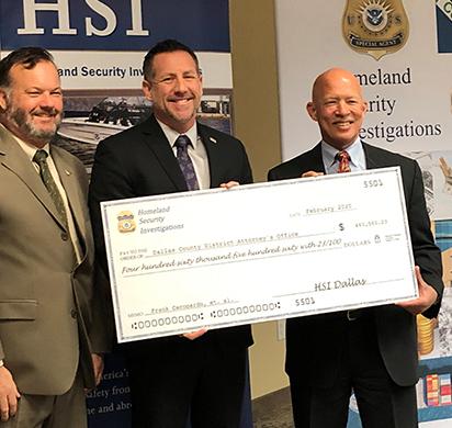 Ice Hsi Dallas Shares More Than 460 000 With Dallas Da S Office For Its Role In The Investigation Of A North Texas Based International Illegal Online Gambling Organization Ice